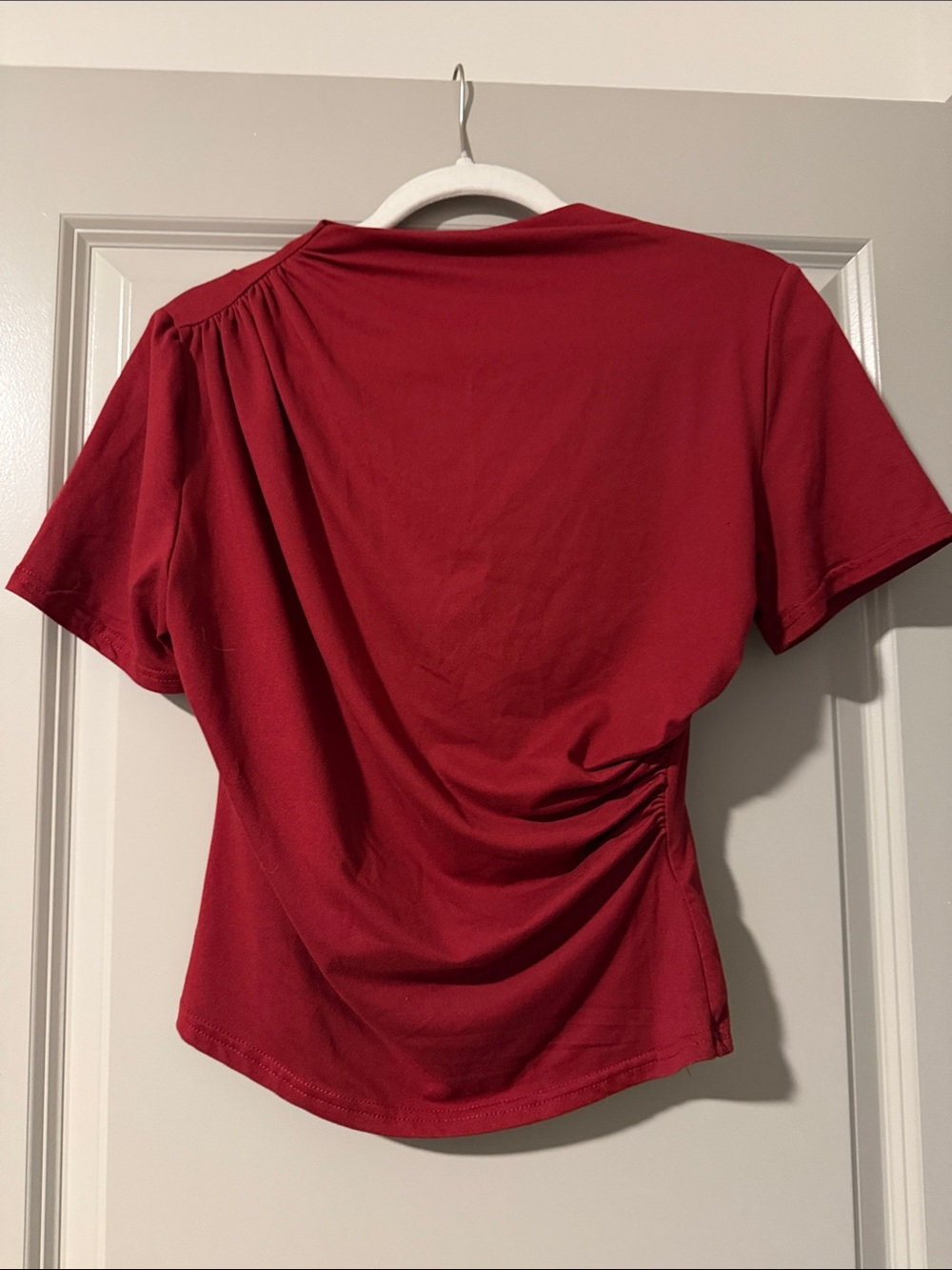 SHEIN Burgundy Short-Sleeve Ruched Side Tee